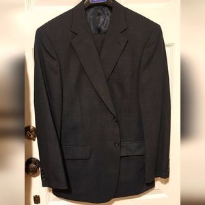 VINTAGE Regency Guild Men's Wool two button Suit Size 42R Dark Blue/Navy